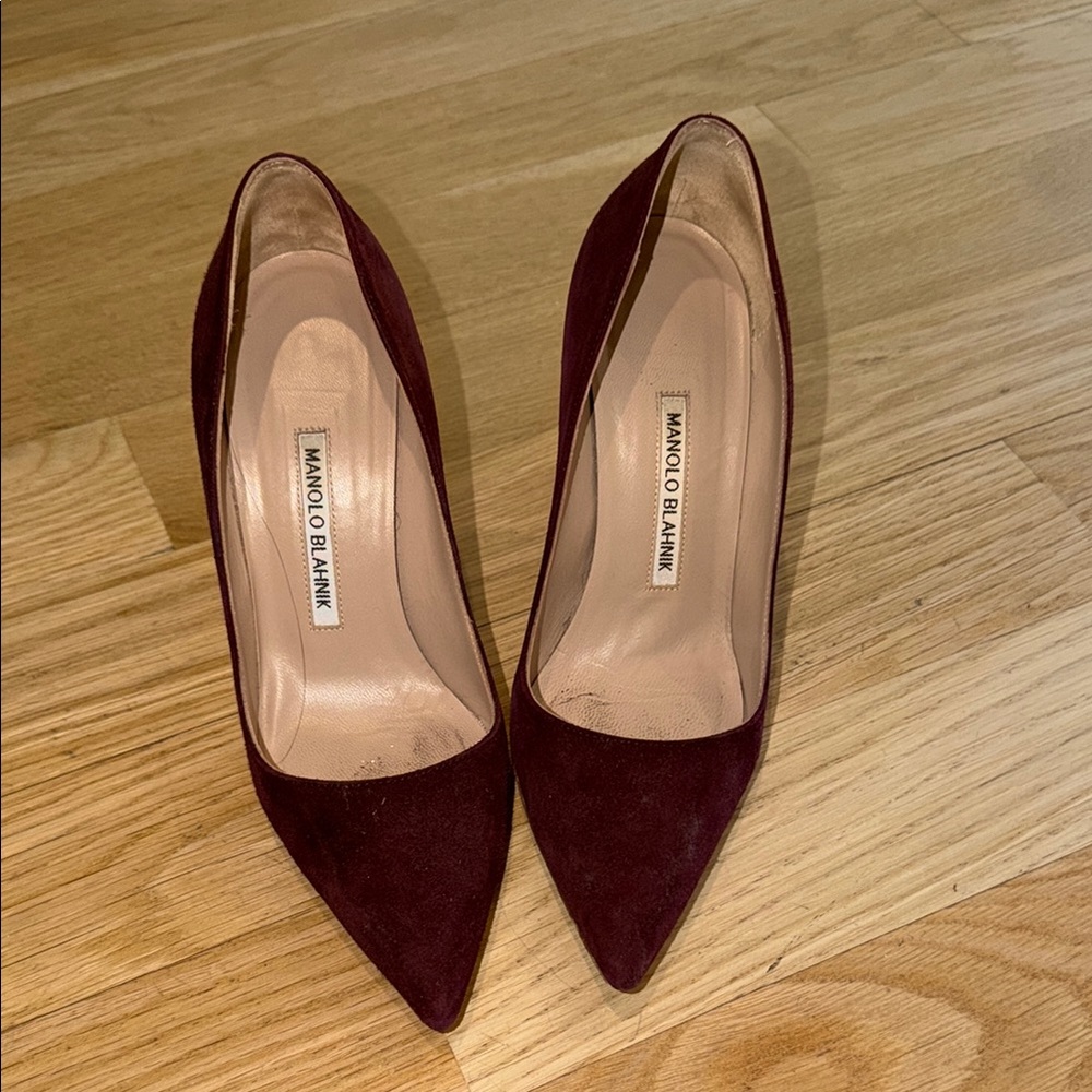 Manolo Blahnik Women's Burgundy Suede Pointed-Toe Pumps